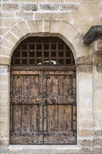 Old wooden gate, old town centre, Matera, Basilicata, southern Italy, Italy, Europe