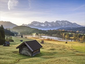 Huts at Geroldsee or Wagenbrüchsee, Krün near Mittenwald, Karwendel, Werdenfelser Land, Upper