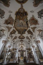 Ceiling fresco and chancel in Heilig Kreuz Minster built around 1400, Rottweil, Baden-Württemberg,