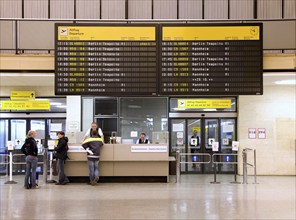 Passengers at Tempelhof Airport, two days in front of the closure of flight operations, Berlin, 28