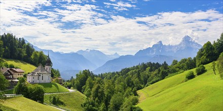 Maria Gern pilgrimage church with Watzmann, forest and Steinernes Meer in autumn, Berchtesgarden