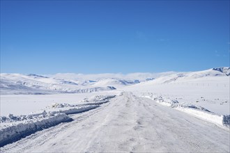 Winter Pamir Highway, Gorno-Badakhshan Province, Tajikistan, Central Asia, Asia