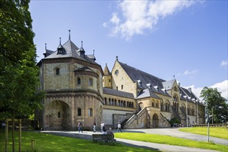 The imperial palace of Goslar covers an area of around 340 by 180 metres, situated at the foot of