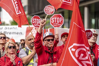 Demonstration by many thousands of steelworkers in front of the ThyssenKrupp headquarters in Essen