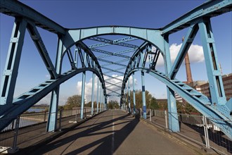 Bassin Bridge, arched truss bridge over the former Ruhrort railway harbour, built in 1907,