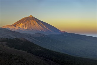 Panorama from east over the Teide National Park, Parque Nacional del Teide, to Pico del Teide,