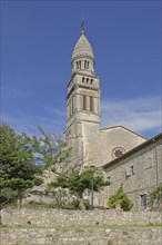 Baroque church Notre-Dame de Beauregard, Orgon, Alpilles, Alpilles, Bouches-du-Rhône, Provence,