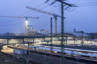 Modernisation of Duisburg Central Station, the platforms of the 13 tracks are being renewed, 2