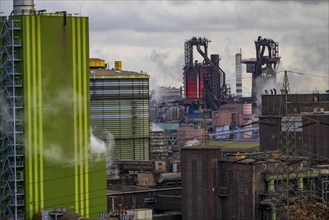 Panorama of the Thyssenkrupp Steel steelworks in Duisburg-Bruckhausen, in front the gas-fired power