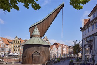 Old crane in the Hanseatic harbour in the old town of Stade, Hanseatic city, district of Stade,