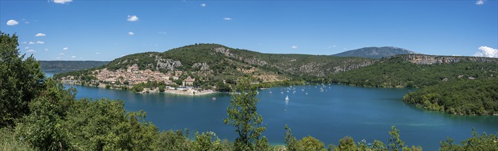 The village of Bauduen on Lac de Sainte-Croix, Gorges du Verdon, Verdon Gorge, Var,