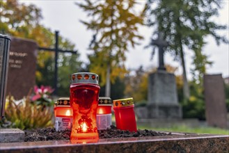 All Saints' Day at the Prague Cemetery in Stuttgart. Catholics commemorate their deceased relatives