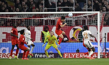 Penalty area scene, Goal area scene Matthijs de Ligt FC Bayern Muenchen FCB (04) clears, Action,