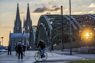 Panorama, Skyline of Cologne, with the cathedral and the railway bridge, Hohenzollern Bridge, on