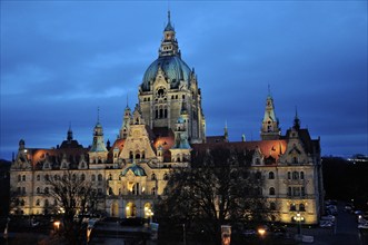 Town hall in Hannover at dusk, Hannover, Lower Saxony, Niedersachsen, Germany, Europe