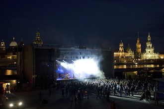 Film Nights on the banks of the Elbe