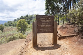 Hawaii State Forest Reserve trail sign, Waimea State Park, Kauai, Hawaii, USA, North America