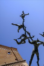 Sculpture Terra Mater, Earth and Heaven, Family in Flight, Famiglia in Volo, by Andrea Roggi,