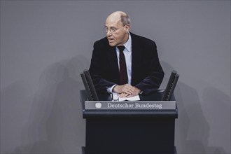 Gregor Gysi, Mitglied des Deutschen Bundestages (Die LINKE), aufgenommen im Rahmen einer Sitzung