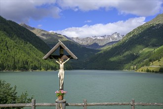 Crossroads and Vernagt reservoir, Schnalstal Valley, Vernagt, South Tyrol, Italy, Europe