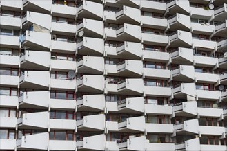 High-rise residential building with balconies and satellite dishes, Trabantenstadt Chorweiler in