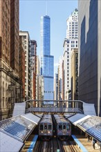 Chicago L Elevated elevated metro railway public transport in Chicago, USA, North America