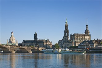 DEU Saxony Dresden Dresden Silhouette