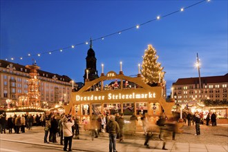 The Striezelmarkt, which has been held since 1434, is the oldest Christmas market in Germany and