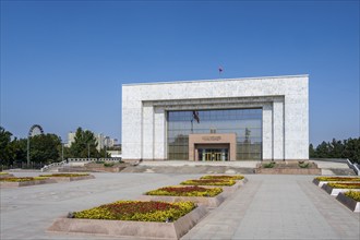 State History Museum, Ala-Too Square, Bishkek, Kyrgyzstan, Asia