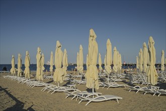 Beach loungers, sandy beach, Sopot, Pomeranian Voivodeship, Poland, Europe