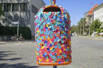 Bin entrance sticker, Stasi Memorial, Genslerstraße, Hohenschönhausen, Lichtenberg, Berlin,