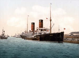 Die R.M.S. Campania, ein britischer Ozeandampfer der Cunard Steamship Line, auf dem Fluss Mersey,