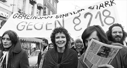 Several hundred woman and a few men turned out in Bonn on 15.2.1975 against § 218 and in favour of