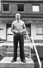 The Dortmund writer Josef Reding on 27.2.1975 at his home in Dortmund, Germany, Europe