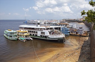 Ships on the Rio Negro, Manaus, State of Amazonas, Brazil, South America