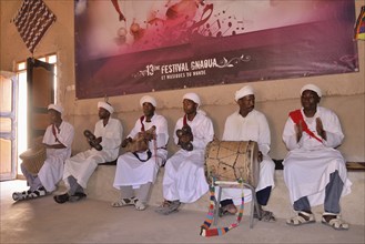 Gnaoua musicians, Merzouga, Meknès-Tafilalet region, Morocco, Africa