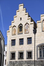 Medieval facade of the town hall, detail, Marienplatz, moated castle am Inn, Upper Bavaria,