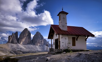 View of chapel at Dreizinnenhütte, Three Peaks, South Tyrol, Trentino, Sesto Dolomites, Italy,