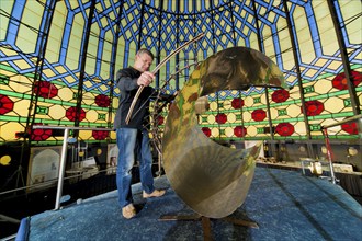 Jan Heinke in the Yenidze, The musician Jan Heinke died in April 2022 after a serious illness. He