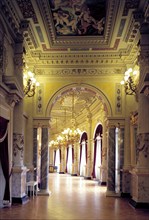 Semperoper upper foyer