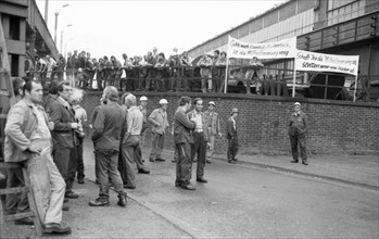 Warning strike at Thyssen by IG Metall to preserve co-determination on 30.07.1980 in Oberhausen,