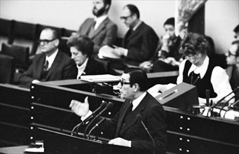 The German Bundestag with the debate on the Radical Decree on 15.11.1974 in Bonn.Werner Maihofer