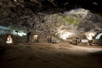 The Marienglashöhle is a show cave in the Thuringian Forest. For the most part, it is not a natural