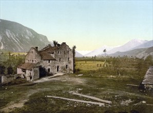 Burgruine bei Granges im Wallis in der Schweiz / Castle ruins, Granges, Valais, Switzerland,