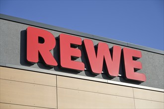 Logo, Rewe supermarket