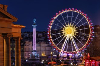 Christmas market with Christmas pyramid, Ferris wheel, New Palace, Jubilee Column, Concordia,