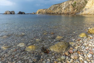 Pebble Beach on the Atlantic coast. Camaret, Crozon, Finistere, Brittany, France, Europe