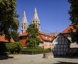 The Divi Blasii Church is a three-nave, cruciform hall church on the Untermarkt square in the town