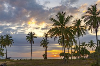 Sunset at Farang or Charlie Beach on the island of Koh Mook in the Andaman Sea, Thailand, Asia