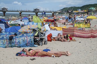 Sunbathers on the beach in Miedzyzdroje, Western Pomerania, Baltic Sea, Poland, East Europe, Europe